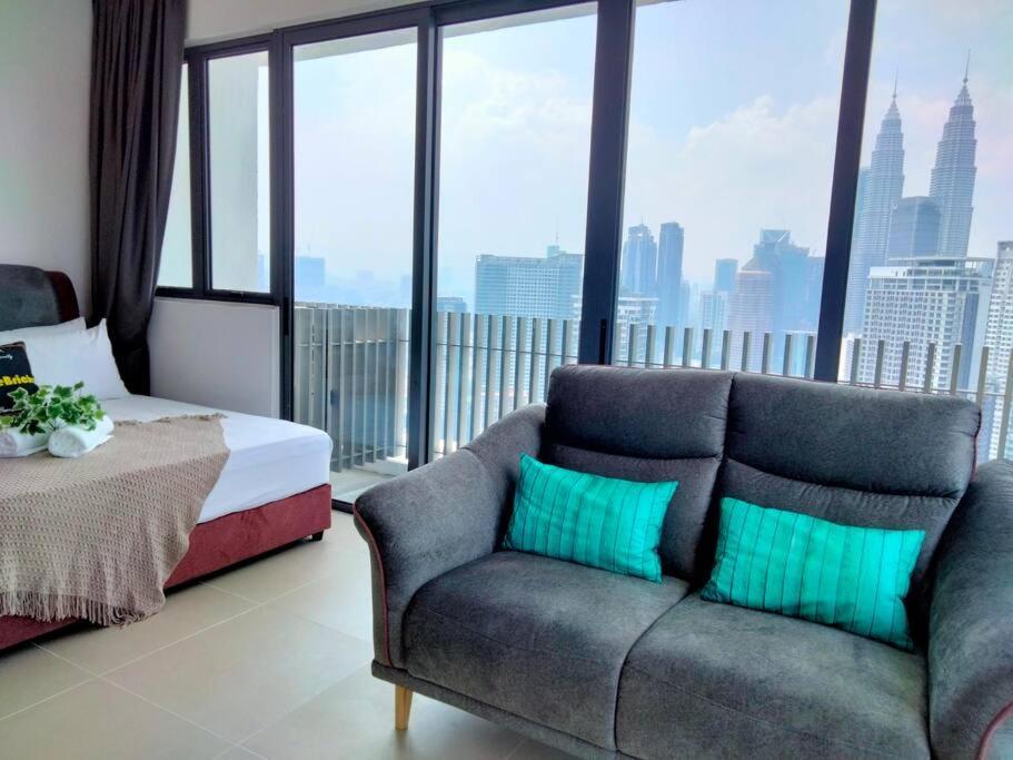 Colony Residence Klcc By Homebrickz Kuala Lumpur Exteriör bild
